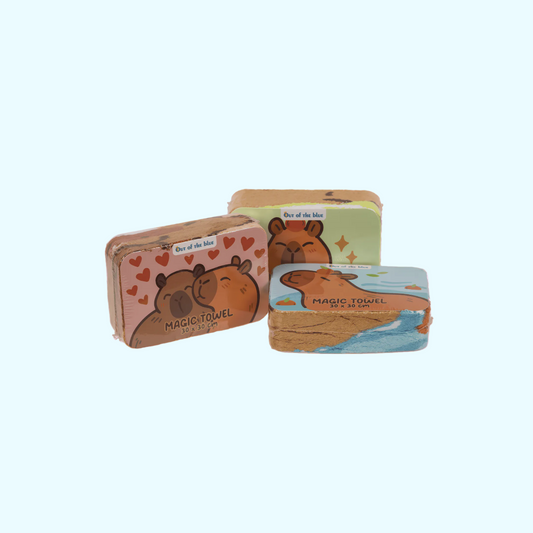Capybara - Magisches Baumwollhandtuch 30x30cm - Capybara mit Herzen - SNACKS24.AT